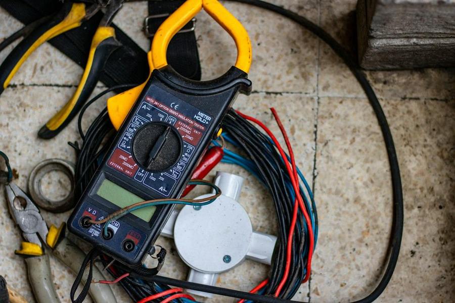 Electrical clamp meter and hand tools